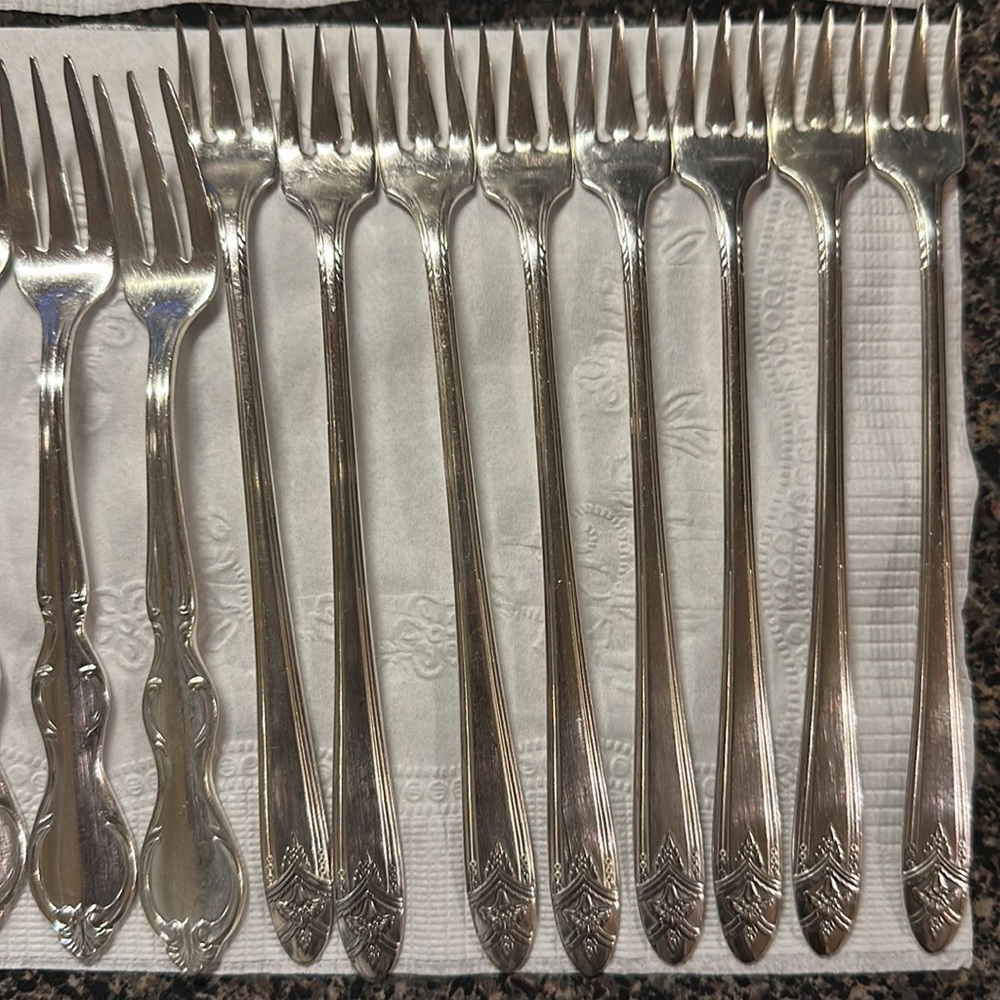 Rolex Forks and silverware set over 8 pounds of sterling silver - Picture 12 of 16